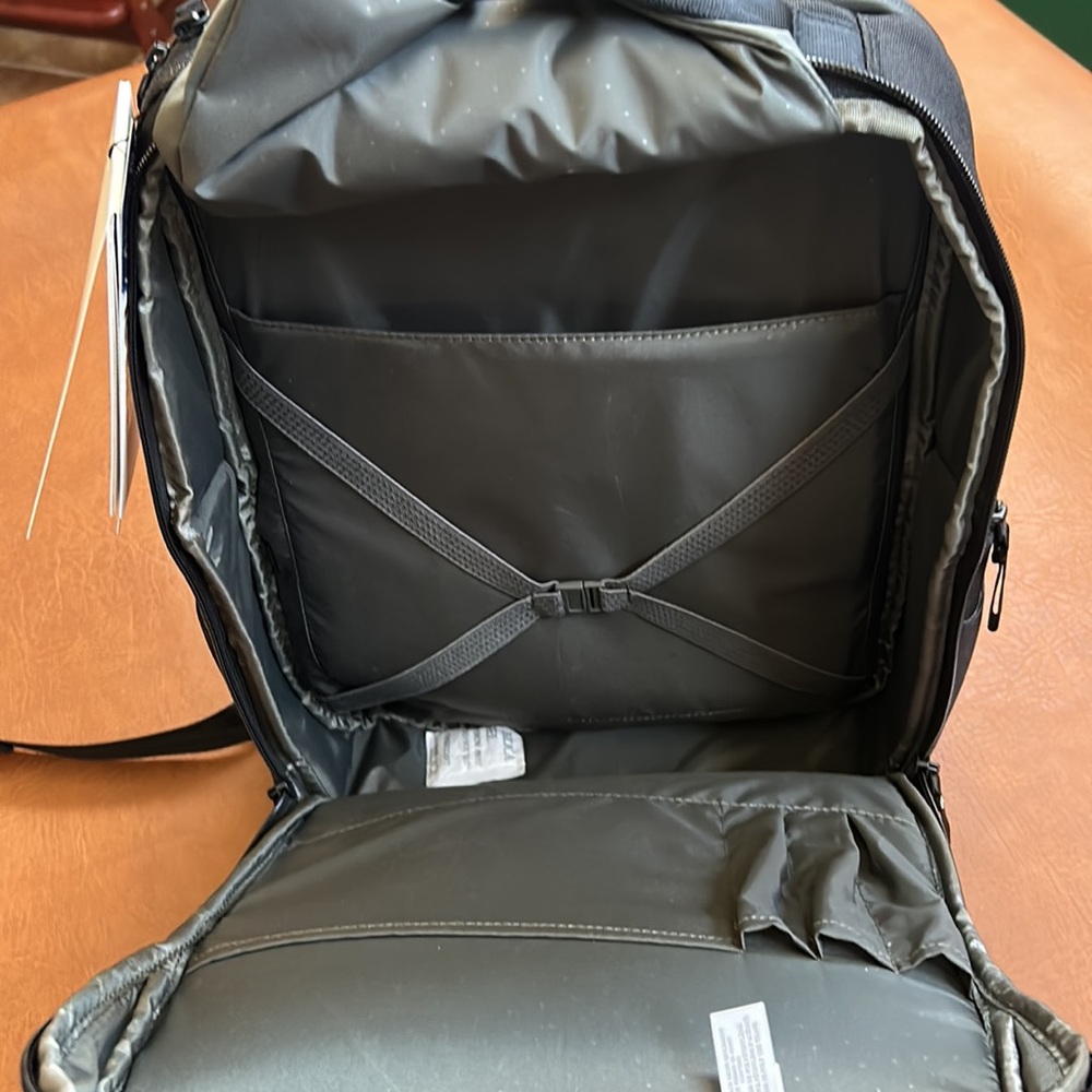 Backpack - Picture 6 of 10